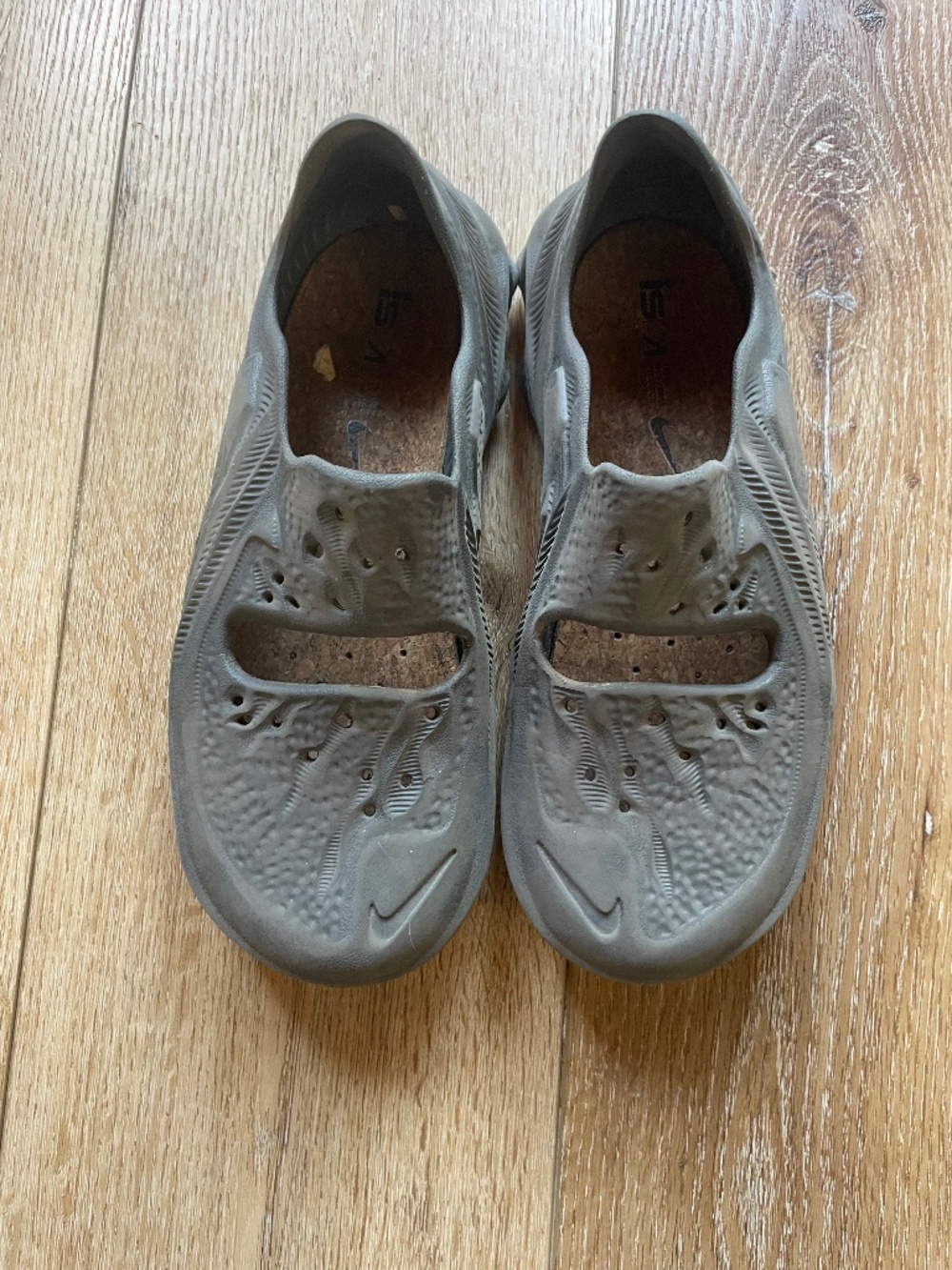 Nike ISPA Universal Mens Shoes Size 6 grey